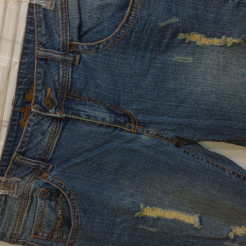 Distress Straight leg Jeans